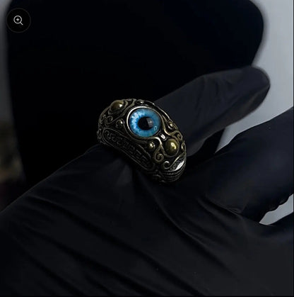 (LIMITED STOCK) Pontiffs Eye Ring